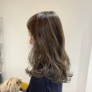 ミディアム KNOWHOW/思川 阿耶のヘアスタイル