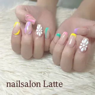 ネイル Nailsalon Latteのネイルデザイン