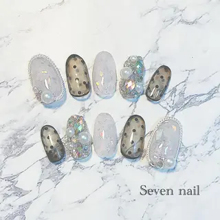 ネイル 名倉 なな子のネイルデザイン