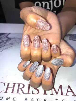 ネイル ガレンドウ 白澤 愛子のネイルデザイン