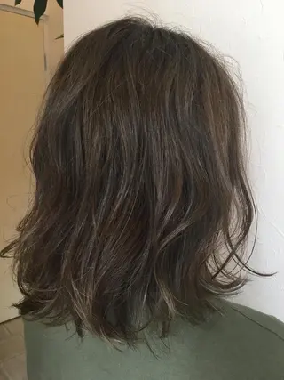ミディアム カラー ヘアアレンジ IVY villa Suzu.のヘアスタイル