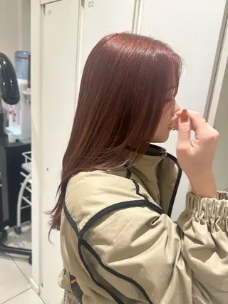 ロング カラー タイトボブ個性派カラ ーAKANEのヘアスタイル