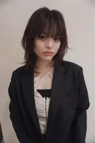 ミディアム レイヤーカット/ 管原久遠のヘアスタイル