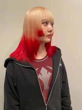 ミディアム カラー ブリーチ😼 ボブ✍️レイヤーのヘアスタイル
