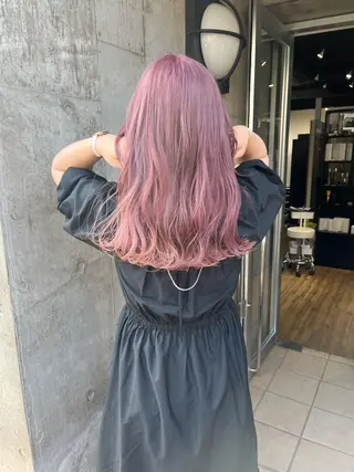ロング カラー ミルクティーベージュ ブリーチ 店長 清水のヘアスタイル