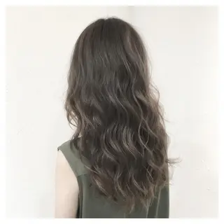 ロング カラー biscohair 髪にドラマを。のヘアスタイル
