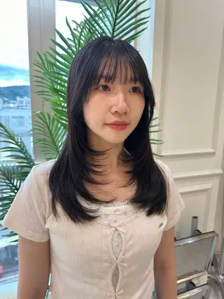 セミロング レイヤー/ウルフ/ ハイトーンchimiのヘアスタイル