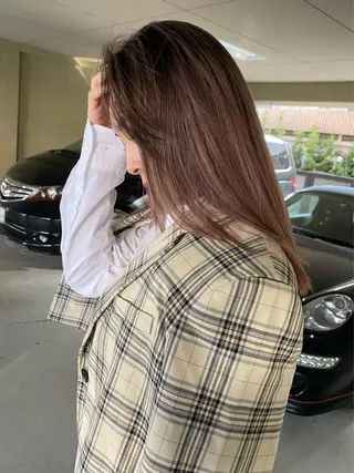 セミロング Mika XELVEのヘアスタイル