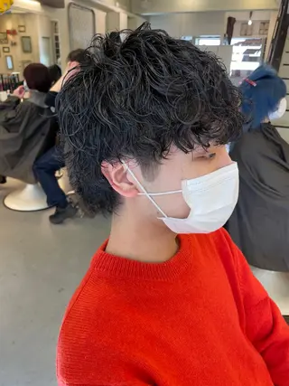 ショート パーマ メンズ 嶋佐 昌大 シマサマオのヘアスタイル
