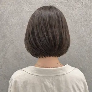 ショート カラー 小島 咲音/艶カラー /レイヤー/縮毛矯正のヘアスタイル