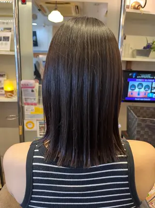 ミディアム 矢崎 身江子のヘアスタイル