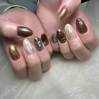 ネイル 里見 麗のネイルデザイン
