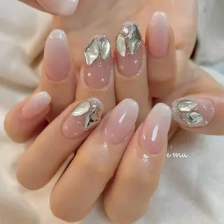 ネイル nail salon e'mu💐のネイルデザイン