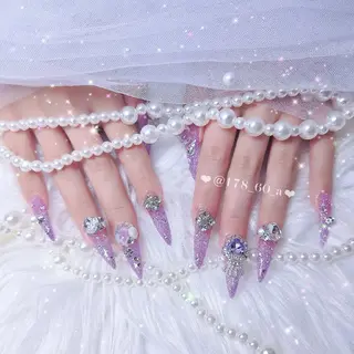 ネイル HAPPINAS🎀  れん🖤痛ネイルのネイルデザイン