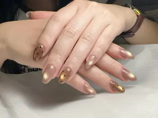 ミディアム ティキ Pono Nailsのネイルデザイン