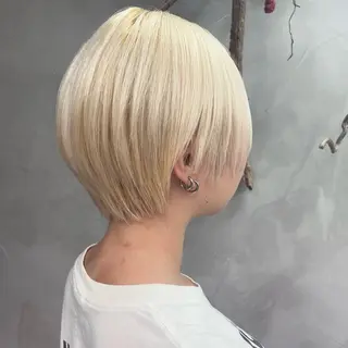 ショート カラー RorriM natsuのヘアスタイル