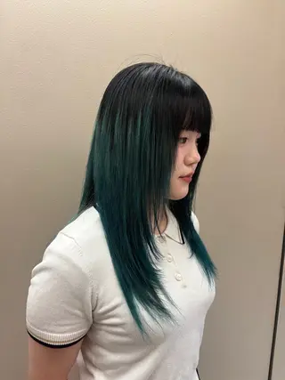 セミロング カラー 🐈‍⬛ブリーチ カラー特化🐈‍⬛彩のヘアスタイル