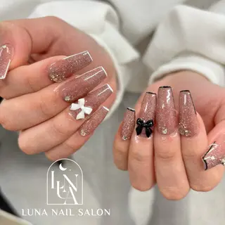 ネイル LUNA Nail salon💕のネイルデザイン