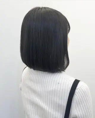 ショート ツノガイ エリのヘアスタイル