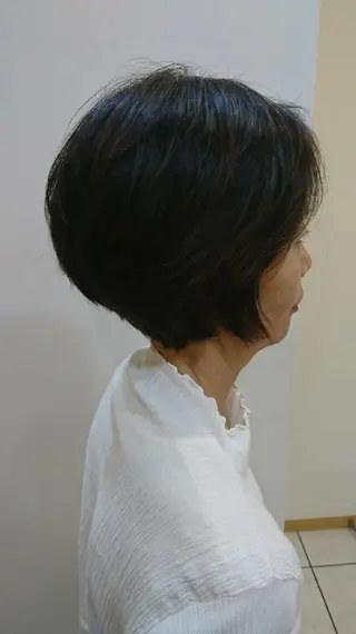 ショート 齋藤 愛美のヘアスタイル