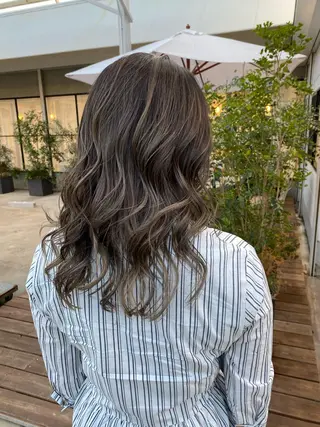 セミロング カラー 鍵谷 公宏のヘアスタイル