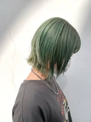 ショート カラー よしだ とおいのヘアスタイル