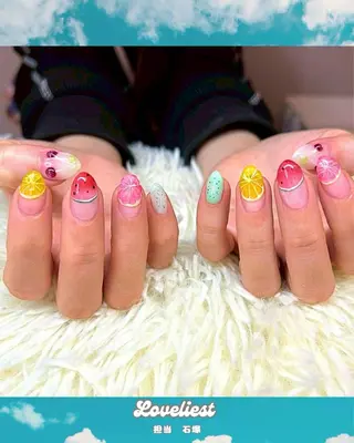 ネイル 須藤 紗彩のネイルデザイン