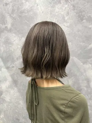 カラー サトウ ユメリのヘアスタイル