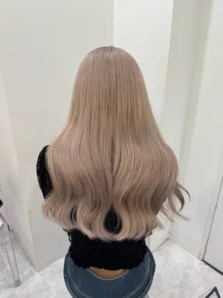 カラー ミルクティーベージュ 🤍Yumeのヘアスタイル