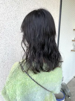 セミロング パーマ 芳賀 風斗のヘアスタイル