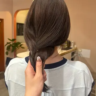 セミロング カラー MUKU リカのヘアスタイル