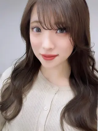 ロング カラー ヘアアレンジ 韓国ヘア🖤 YURINAのヘアスタイル