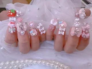 ネイル UMI ネイルサロン新宿🎀のネイルデザイン