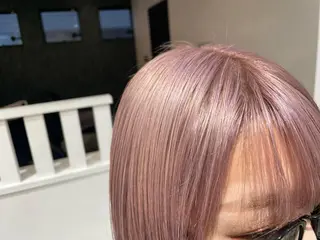 ショート カラー 鈴村 大介のヘアスタイル