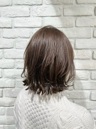 ミディアム カラー ベージュカラー🧸 伊藤なつみのヘアスタイル