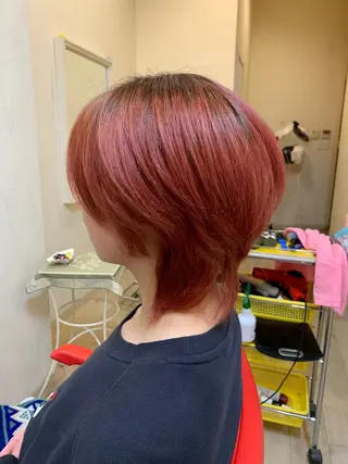 カラー 岡本 幸法のヘアスタイル