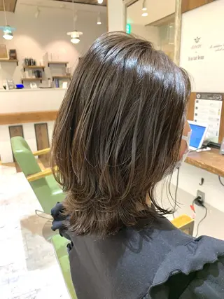 ミディアム カラー rinrin 天文館のヘアスタイル