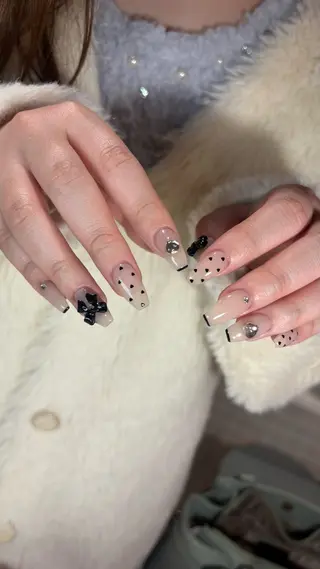 ネイル émure. パラジェル認定サロンのネイルデザイン