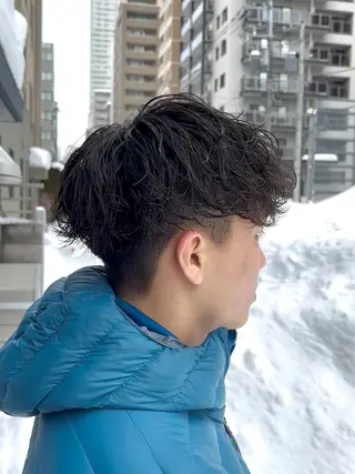 ショート パーマ メンズ なりたひろと / フェザーパーマのヘアスタイル