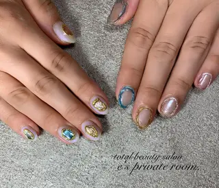 ネイル LAVISH nail salonのネイルデザイン