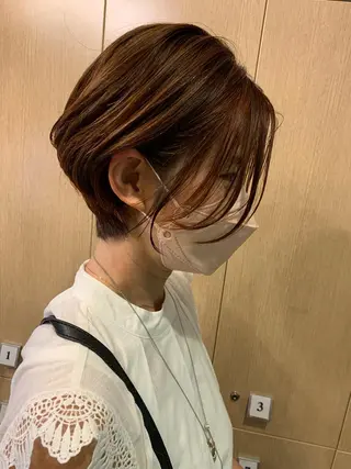 ショート カラー ヘアアレンジ きむえり/髪質改善 /うねり広がり改善のヘアスタイル