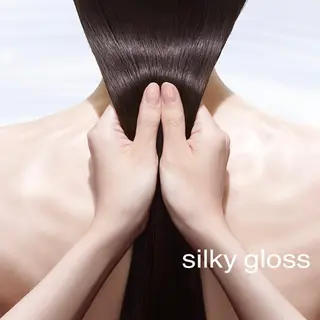 ロング ZAZA ASAMIのヘアスタイル