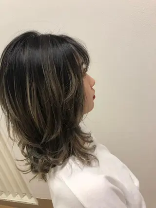 ミディアム カラー 田鎖 英樹のヘアスタイル