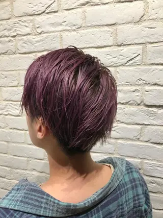 ショート カラー UMEDA FIGAROのヘアスタイル
