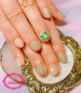 ネイル CROWN プライベートサロンのネイルデザイン