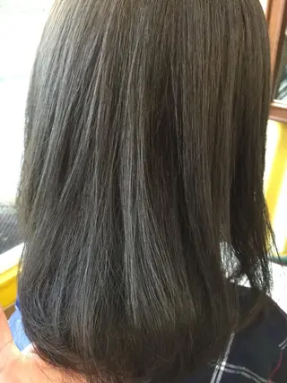 カラー 中村 海のヘアスタイル