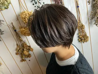 ショート LILIS hair designのヘアスタイル