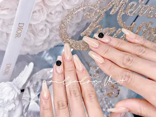 ネイル ✨Nailsalon Vi+✨のネイルデザイン