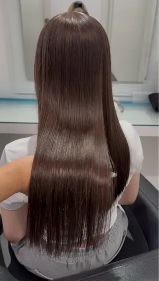 カラー 中野 美結のヘアスタイル