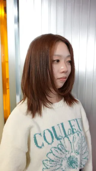 ミディアム Shiro RENのヘアスタイル